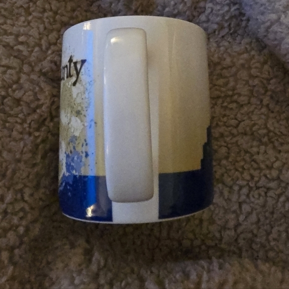 Starbucks Orange County Mug - Blue and Cream 2010 - Picture 6 of 6